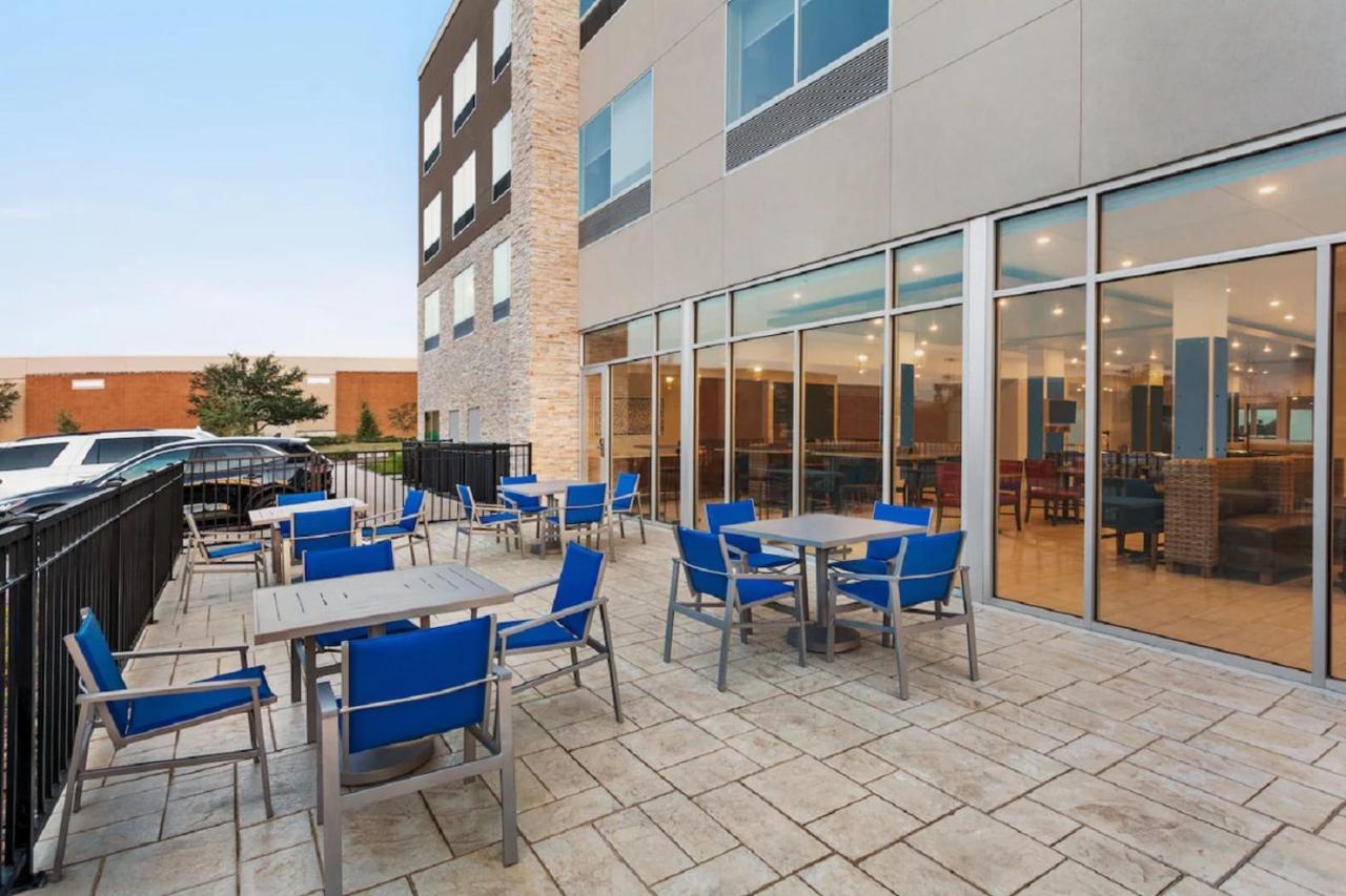 Express & Austin North - By Ihg Pflugerville