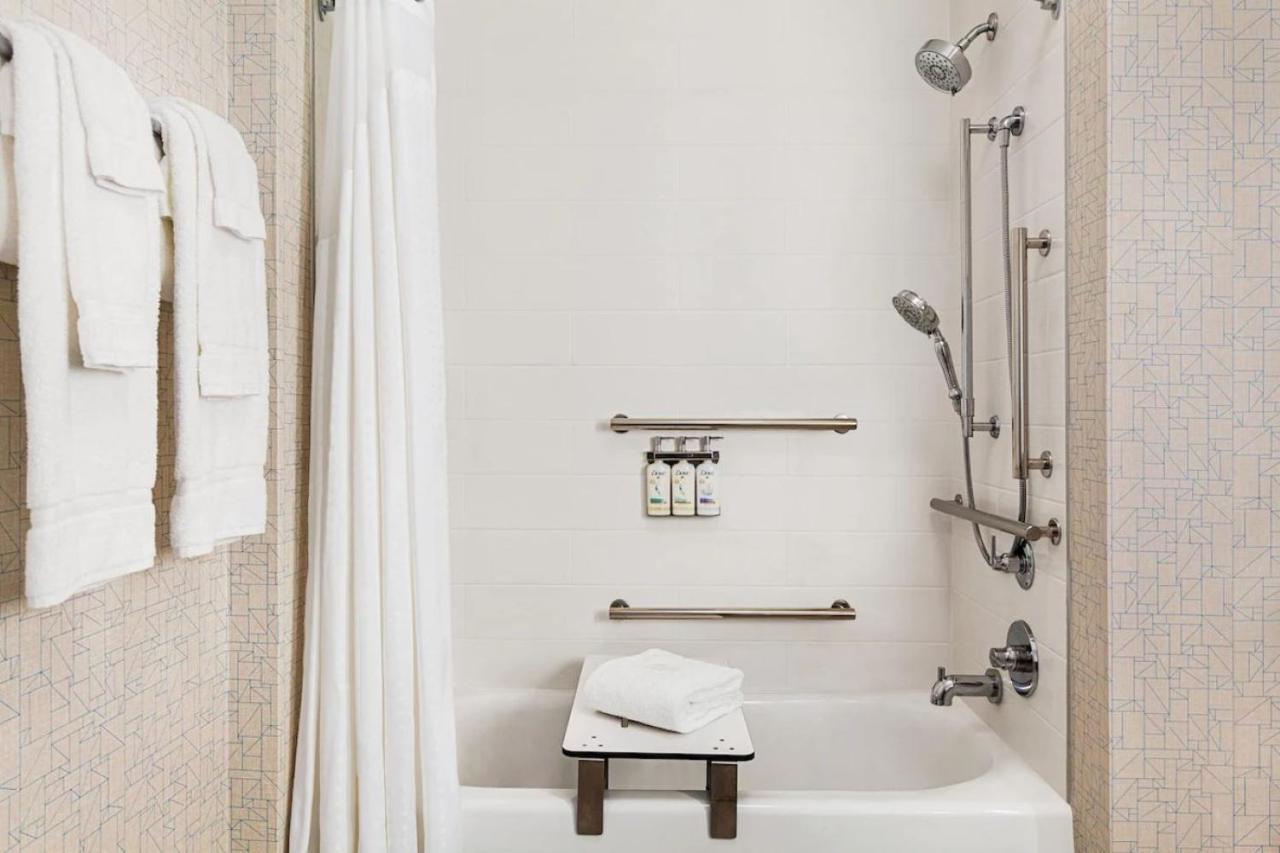 Hotel Express & Austin North - By Ihg 3*