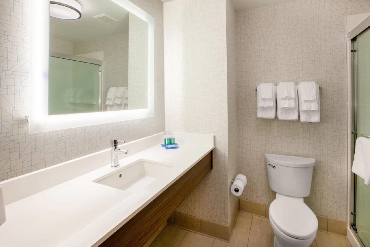 Express & Austin North - By Ihg Pflugerville